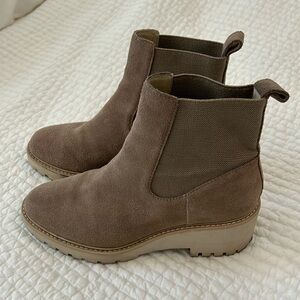 Dolce vita boots size 8